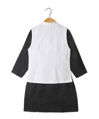 black full sleeves kurta pajama with contrast linen modi jacket 2