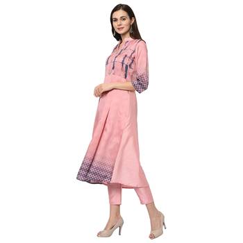 Women's Pink Digital Print Flared Polysilk Kurta Pant Set 5