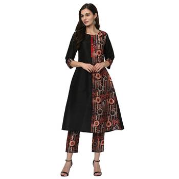 Women's Black Digital Print A-LINE Polysilk Kurta Pant Set 2