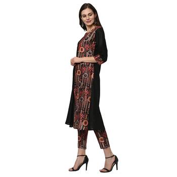 Women's Black Digital Print A-LINE Polysilk Kurta Pant Set 5