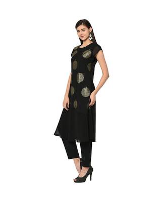 Women's Black Color Flared Foil Print Kurta Pant Set 5