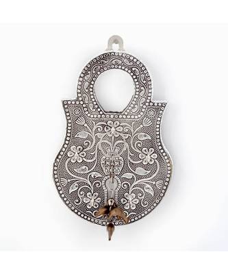 Jaipuri Oxidized 5 Key Holder in White Metal 295 2