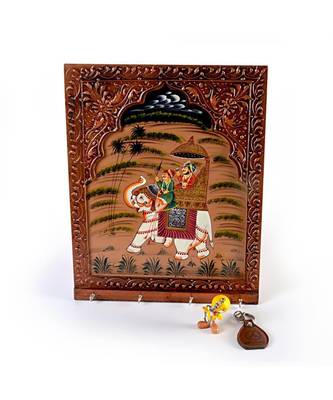 Wooden Carved and Hand painted Four Key Stand 300 2