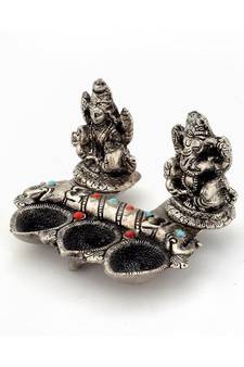 White Metal Lord Laxmi Ganeshas With Diya Set 316