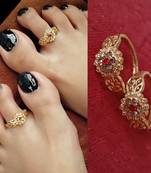 Gold toe-rings