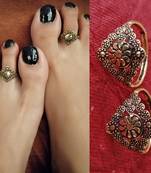 Gold toe-rings