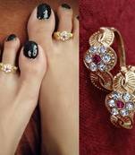 Gold Toe Rings