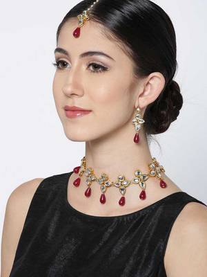 Gold Tone Kundan And Red Onyx Necklace Set With Maangtikka 2