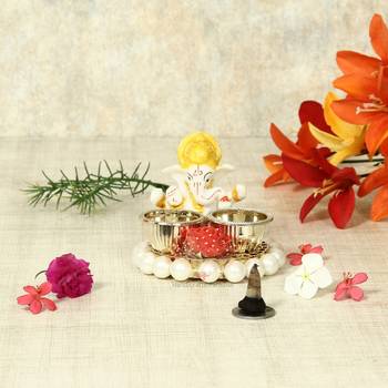 Handicrafts Paradise decorative puja thali / pooja thali / haldi kumkum holder with ganesh and Pearl beads base 4
