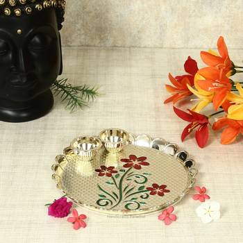 Handicrafts Paradise decorative haldi kumkum holder/ Puja thali / Pooja thali with Enamel Floral design 1