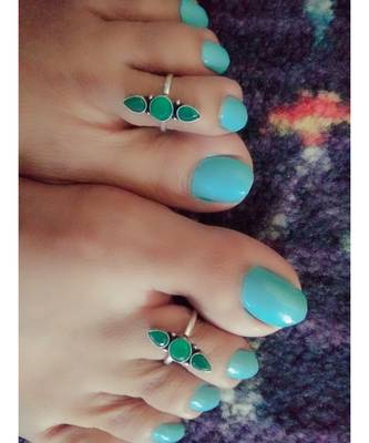 Green Stone Toe Ring 1