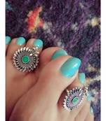 Green Stone Toe Ring