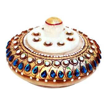 Sindoor Dani In Marble Embellished With Rich Blue Kundans 1