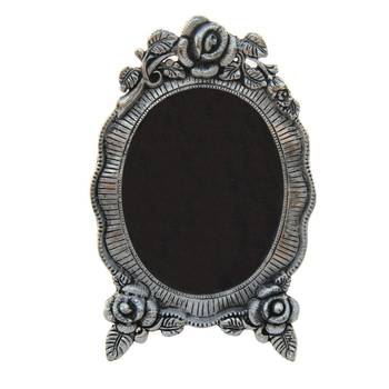 Photo Frame Oval shaped with Floral Motif in Metal 1