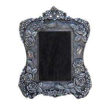Photo Frame Victorian Style with Floral Motif in Metal 1