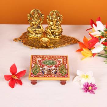 Marble Chowki set of 4 pc with Peacock design Painted 1