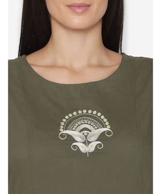 Green embroidered Hemline  Kurta 4