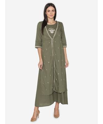 Green embroidered Hemline  Kurta 5