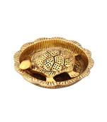 Tortoise in plate gold plated in metal