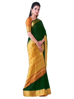 Green Hand Woven Crepe Saree With Blouse 2