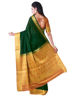 Green Hand Woven Crepe Saree With Blouse 4