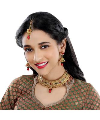 Gold Tone Choker Style Necklace Set With Mangtikka 2