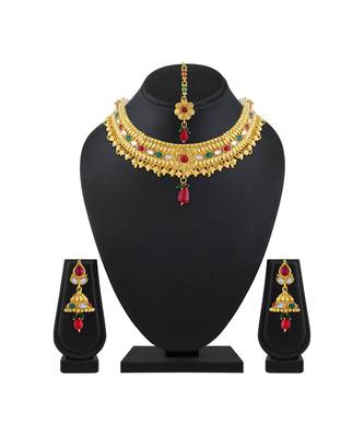 Gold Tone Choker Style Necklace Set With Mangtikka 3