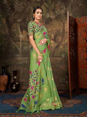 Green woven cotton saree with blouse 3