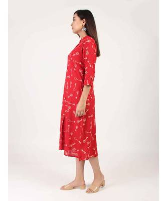 Red Cotton Straight Kurti With Front Slit 3