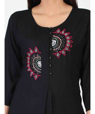 Black Long Cotton Kurti With Side Slit 4