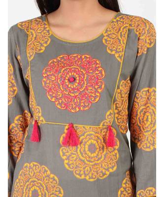 Grey Cotton Straight Kurta With Side Slit 4
