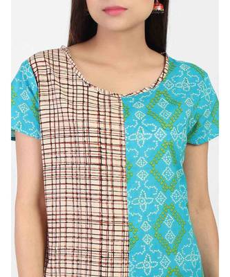 Turquoise Cotton Long Kurti With Quarter Sleeve 4