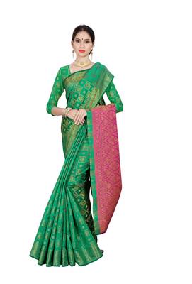 Green Woven Faux Kanjivaram Silk Saree With Blouse 2