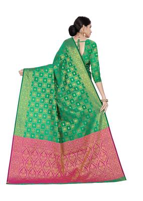 Green Woven Faux Kanjivaram Silk Saree With Blouse 3
