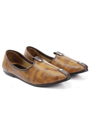  Casual Ethnic Brown Juttis Shoes For Men 1