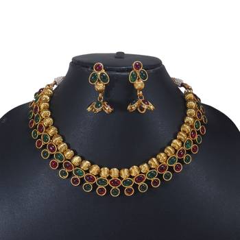 Gold necklaces 1