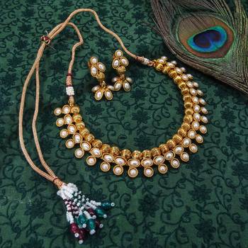 Gold necklaces 4