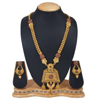 Gold necklaces 1