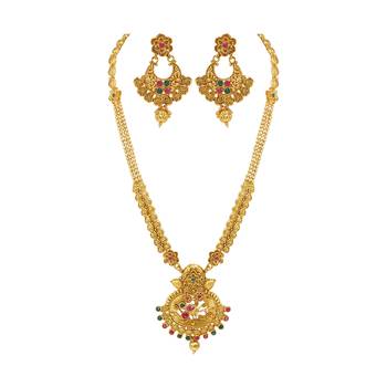 Gold necklaces 2