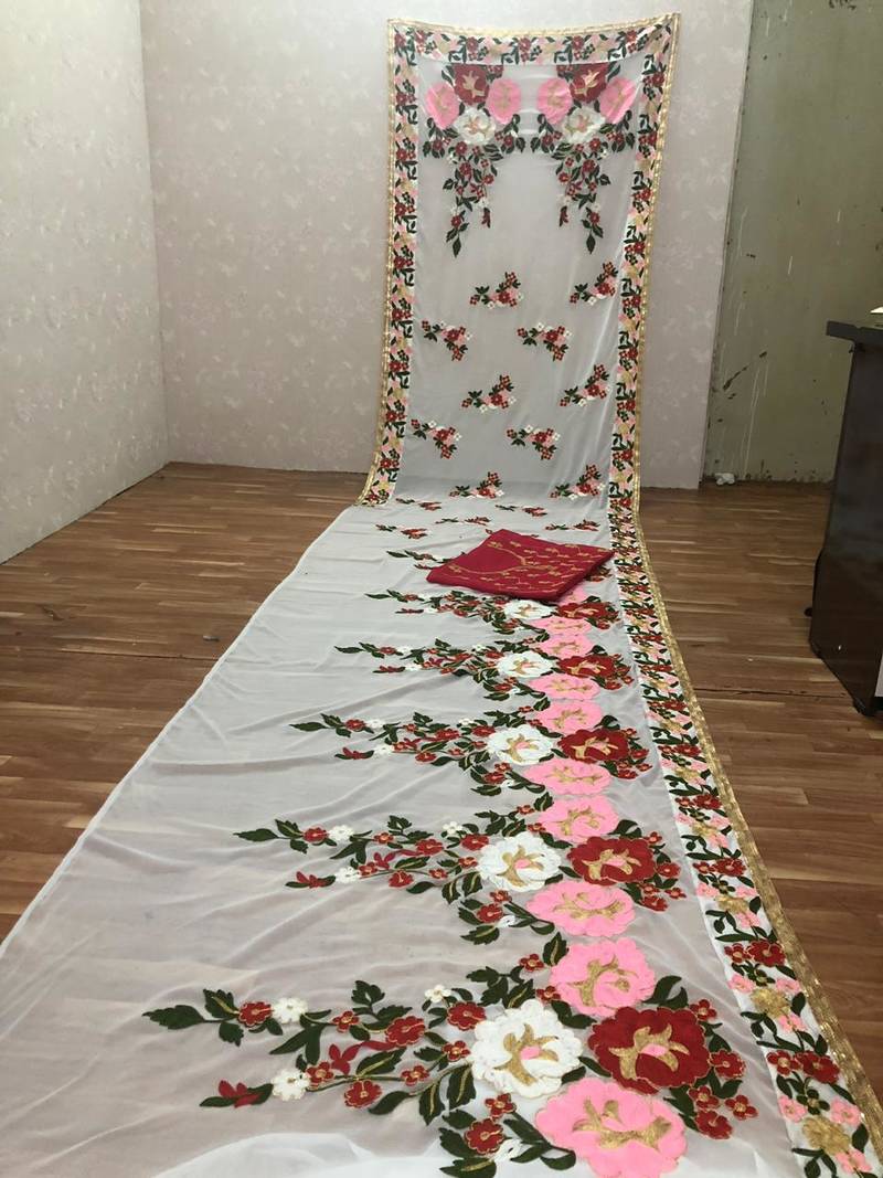 White Georgette Embroidered Saree With Blouse 