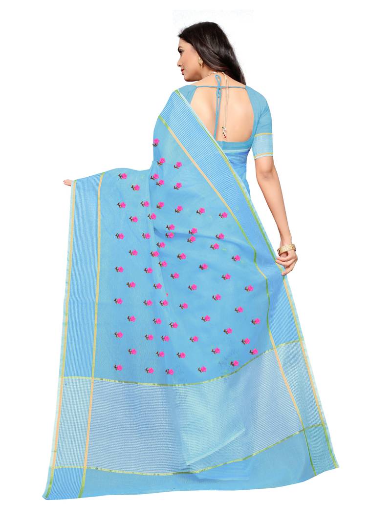 contrast blouse for light blue saree