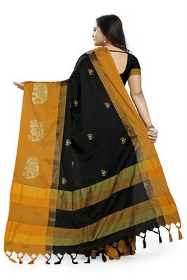 Black Embroidered Cotton Silk Saree With Blouse 4