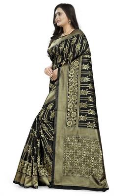 Black Printed Jacquard Saree With Blouse 2