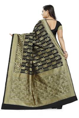 Black Printed Jacquard Saree With Blouse 4