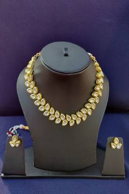 Gold crystal necklaces 1