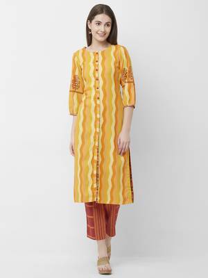 Women's Orange Cotton Printed Kurta-Pant Set 3