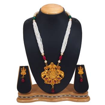 White necklace-sets 1