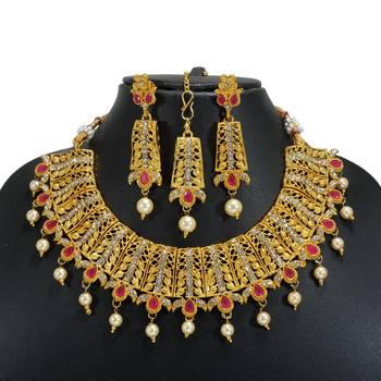 Gold necklace-sets 3