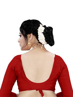 black plain silk blend saree with blouse 5