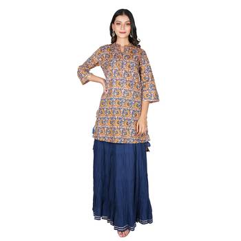 Women   s Peach & Blue Cotton Printed Mirror Work Kurti & Skirt, 1